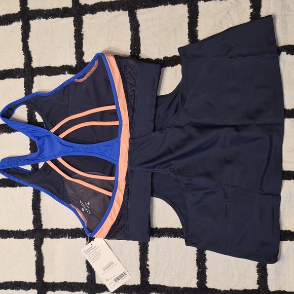 Athleta Tri-SSential Loose Triathlon Tank Tankini Top Swim Run Bike Wicking - Picture 4 of 7